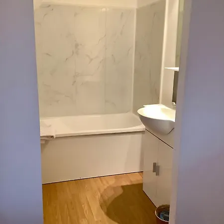 Head To Private Parking & Terrace *