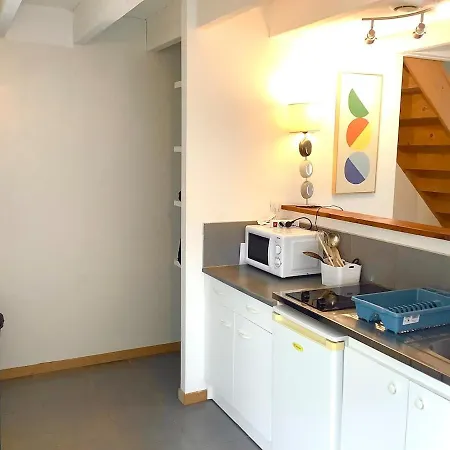 Head To Private Parking & Terrace