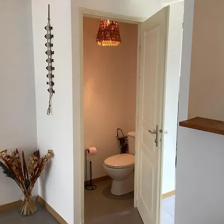 Head To Private Parking & Terrace Holiday home